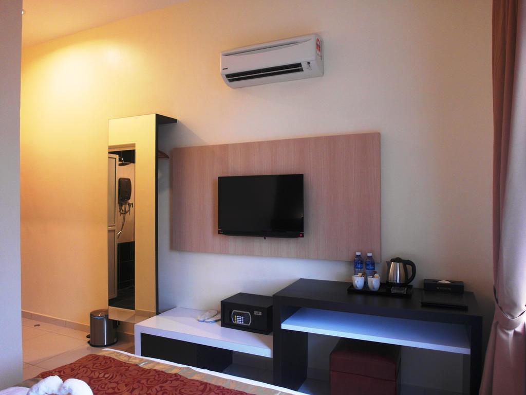 Supreme Hotel Malacca Room photo