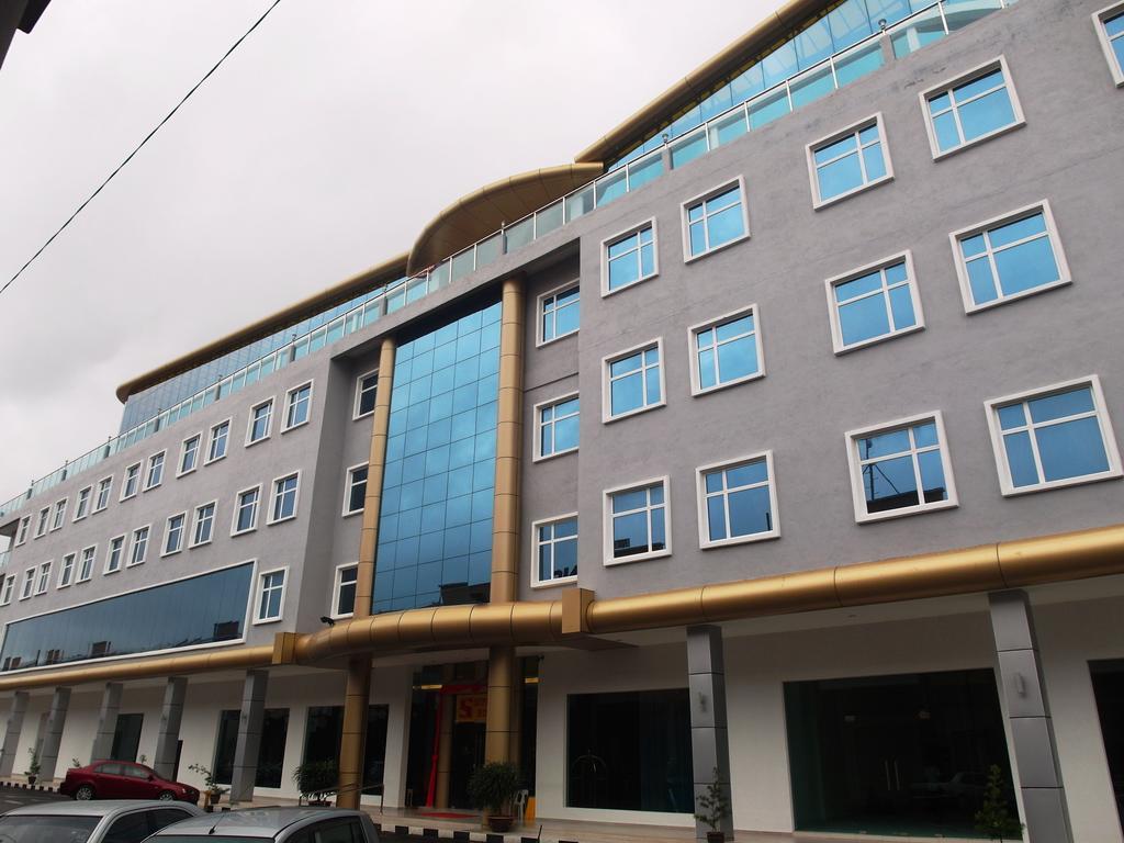 Supreme Hotel Malacca Exterior photo