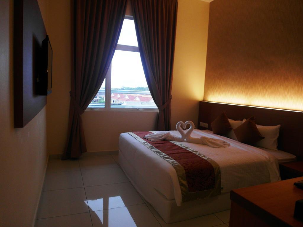 Supreme Hotel Malacca Room photo