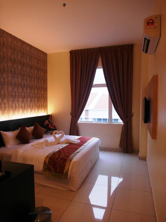 Supreme Hotel Malacca Room photo